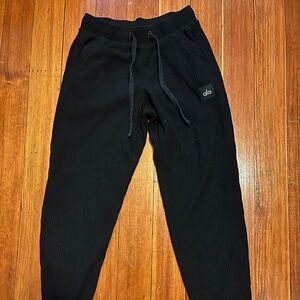 Alo Yoga | women’s xs muse sweatpants